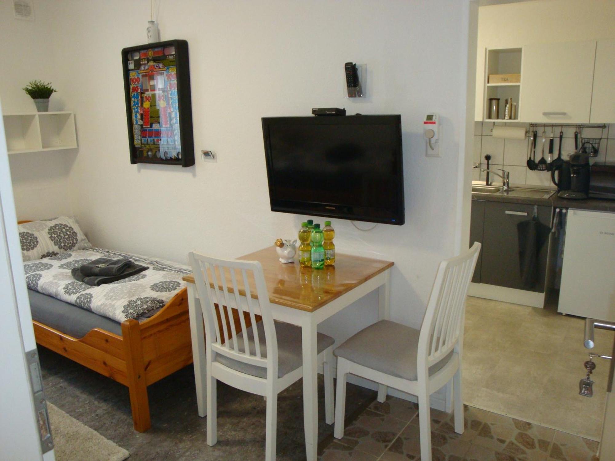 Cenet 1 Zimmer Apartment Sindelfingen Bagian luar foto